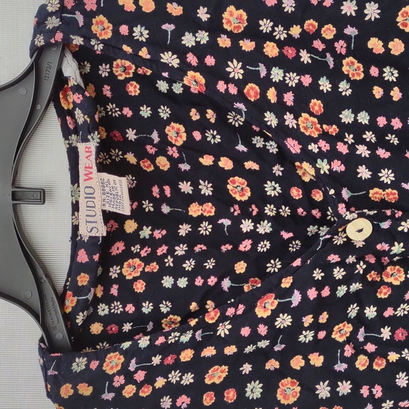 Floral Button up Romper Size XL - Picture 2 of 4